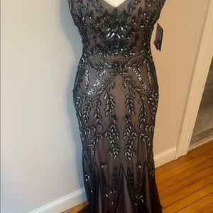 Adrianna Papell Gray Sequin Embellished Maxi Gown